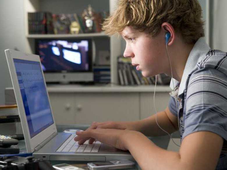 CBOS: Internet i komputery w gospodarstwach domowych cz.2