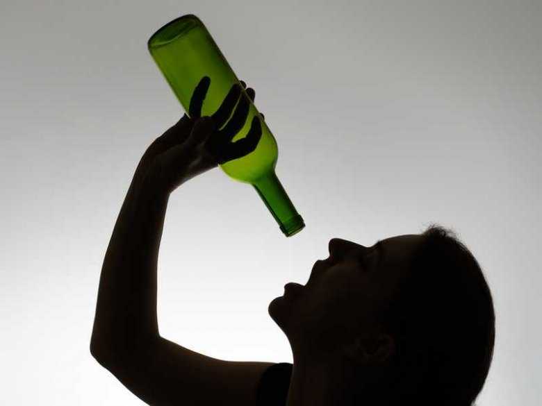 Spożywanie alkoholu przez kobiety