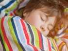 Chrapiące dziecko a problemy z górnymi drogami oddechowymi