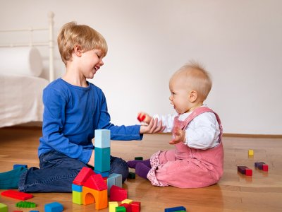 Autyzm - przyczyny, diagnoza, leczenie objawy u niemowląt i małych dzieci