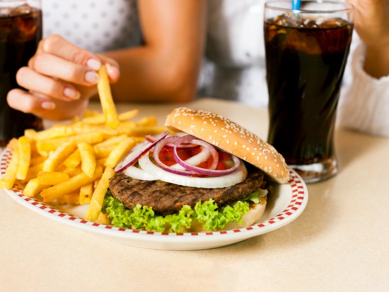 Fast food, niezdrowe jedzenie