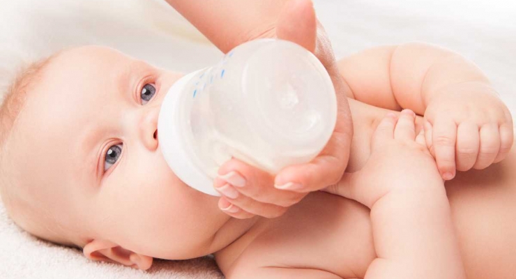 Żywienie niemowląt: jakie mleko modyfikowane wybrać?