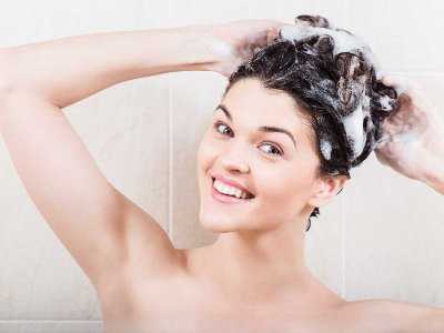 Wypróbuj szampon zero waste i ogranicz swoje zużycie plastiku