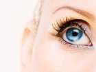 O czym świadczą plamy na tęczówce oka?