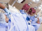 Pacjent na stole operacyjnym - lęk i depresja towarzyszący zabiegom kardiochirurgicznym