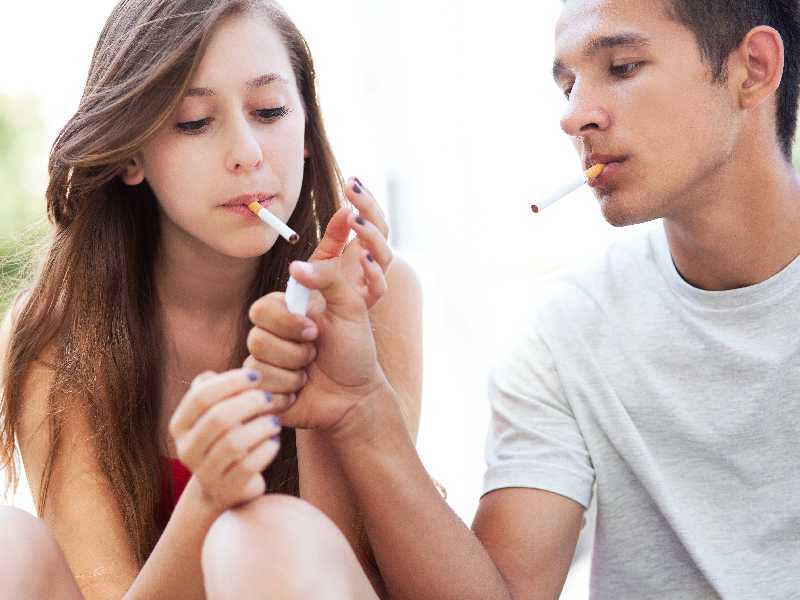 Uzależnienie od nikotyny, palenie papierosów w związku