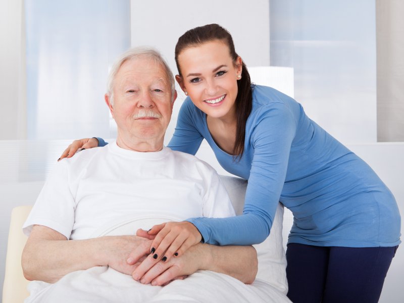 Opieka nad starszymi osobami