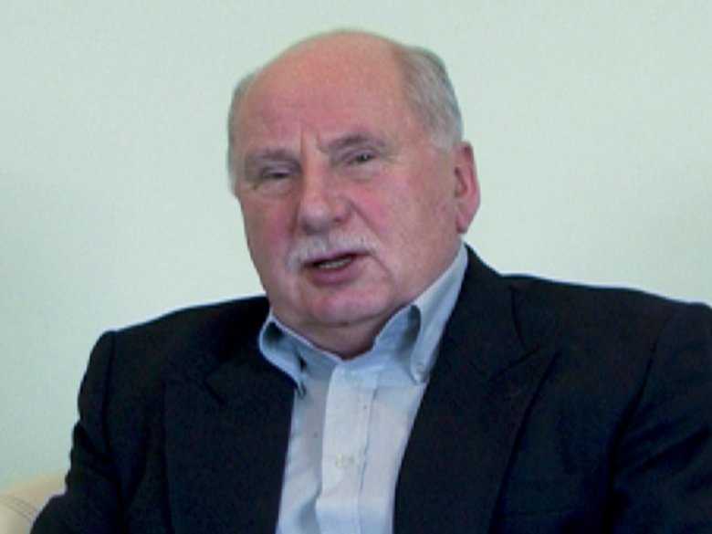 Prof. Araszkiewicz