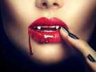 Kły wampira od dentysty? Lekarze przestrzegają przed groźnymi modami rodem z Internetu