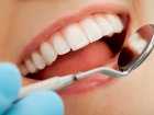 Kwaśne napoje mogą uszkadzać szkliwo zębów